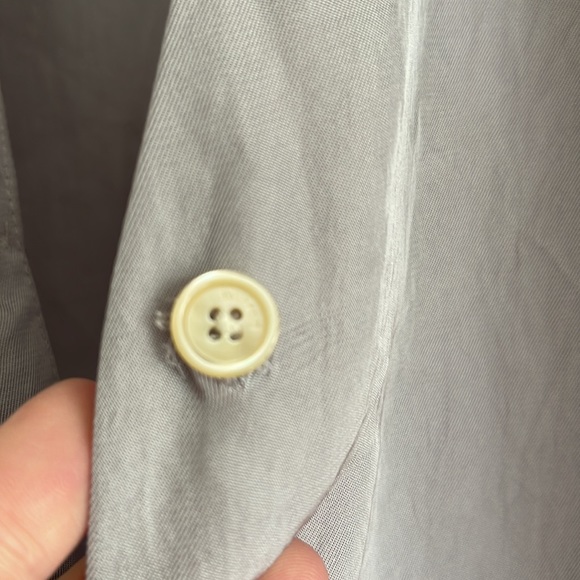 Aritzia Wilfred light top - Picture 6 of 8